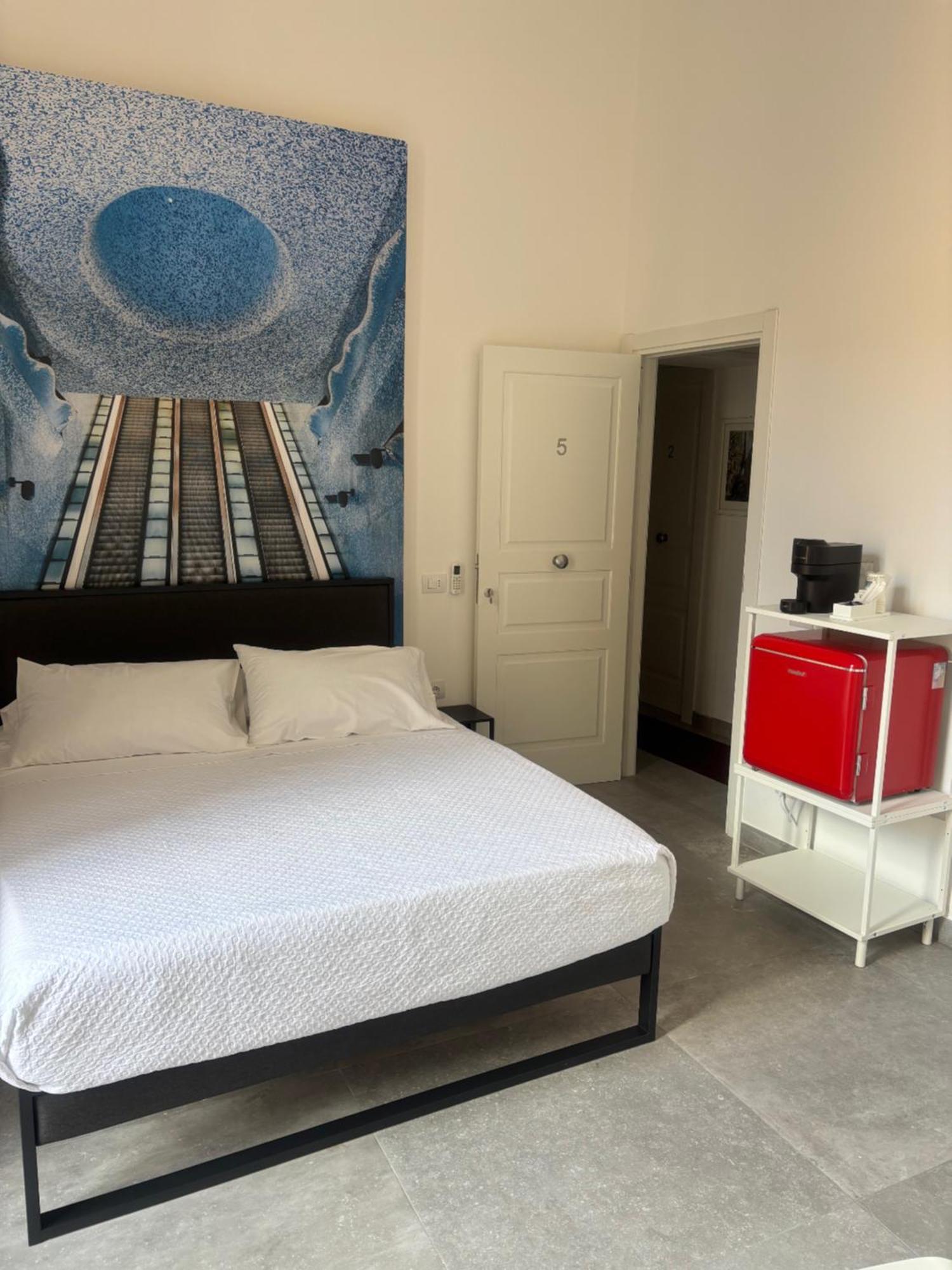La Bella Luxury And Travel Solution * Napels