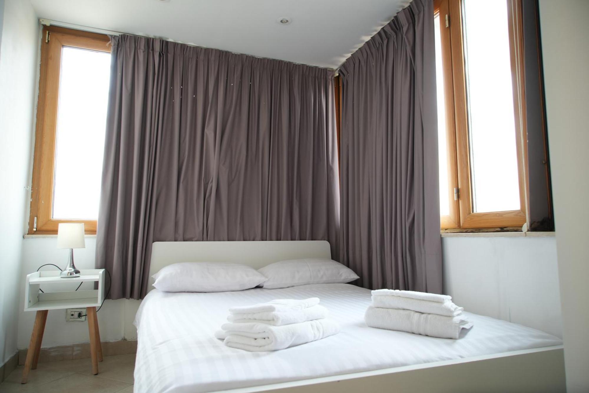 La Bella Luxury And Travel Solution Gasthuis Napels