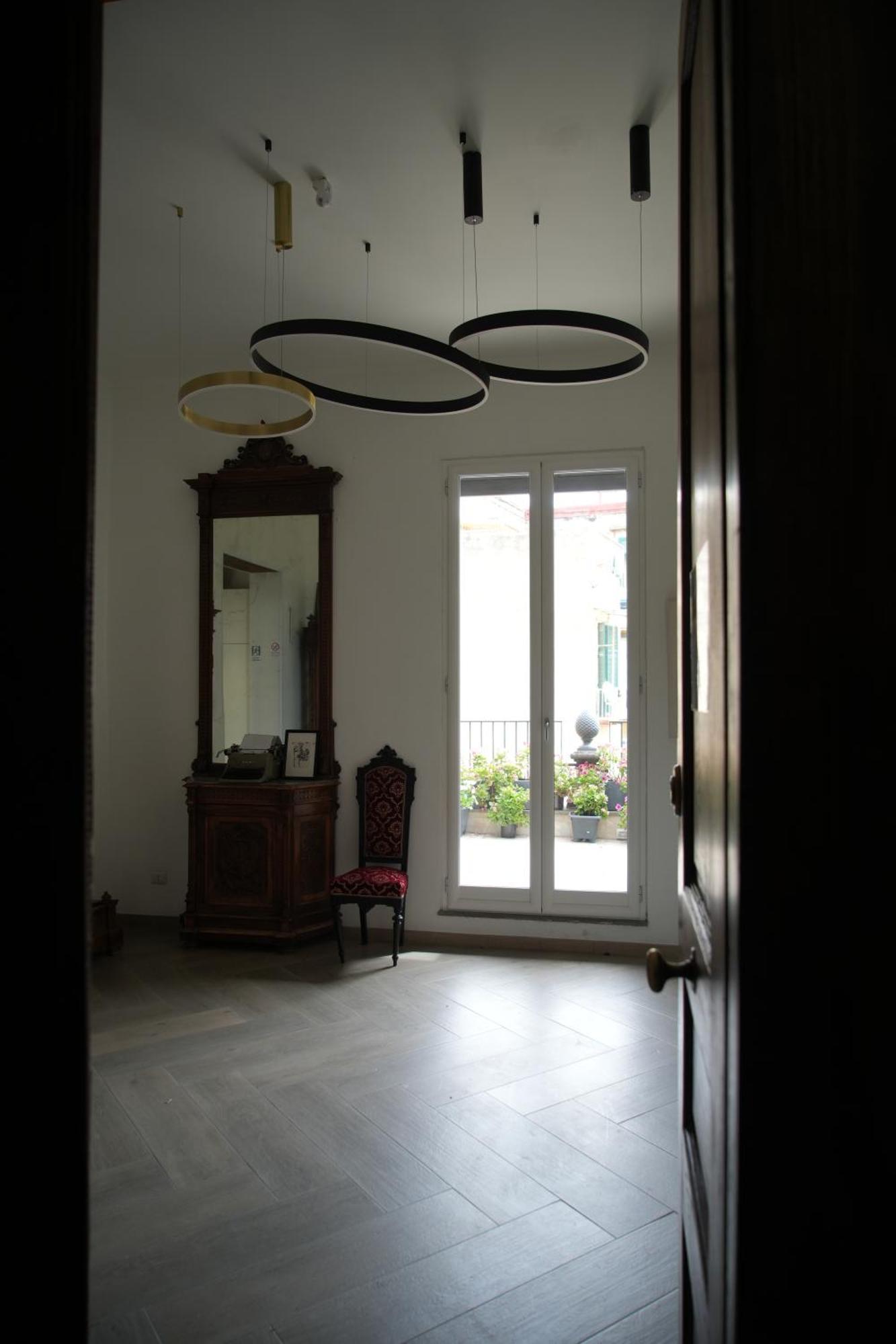La Bella Luxury And Travel Solution Napels