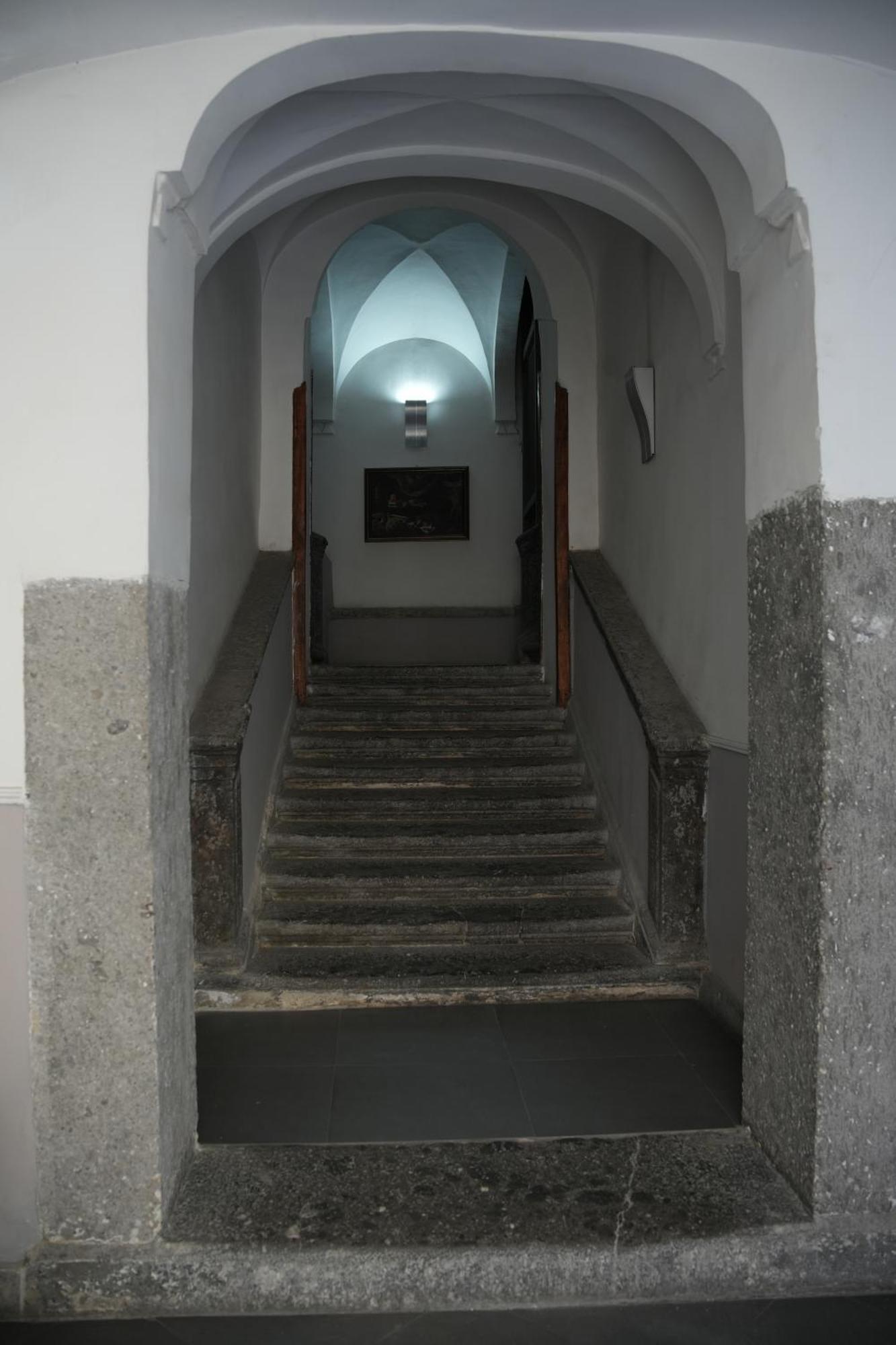 La Bella Luxury And Travel Solution Guest house